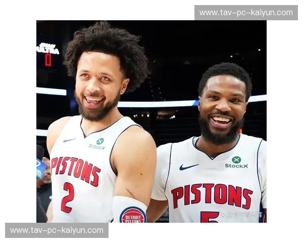 北岸花园的雷鸣与克利夫兰的逆袭：绿军vs骑士G2，谁在主宰季后赛的命门？